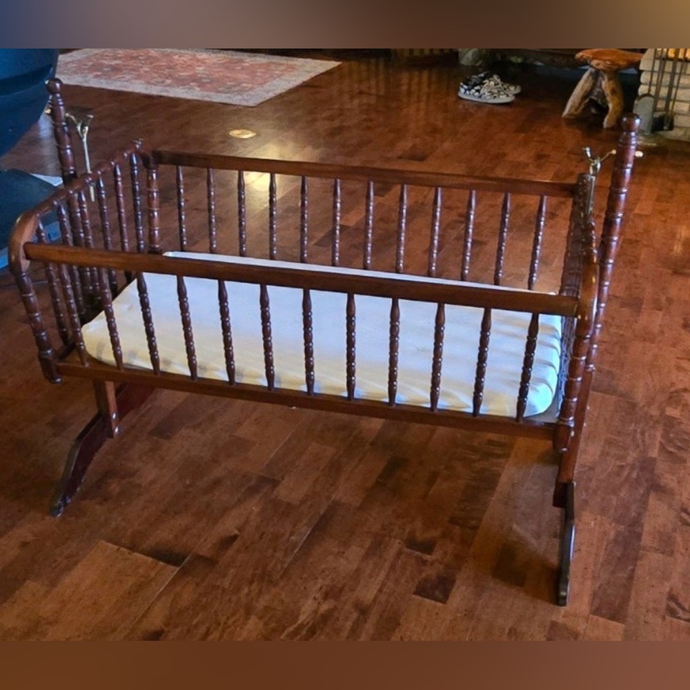 Vintage Jenny Lind Baby Bassinet